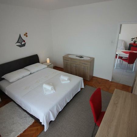 Apartment Vanda Novi Vinodolski Eksteriør bilde